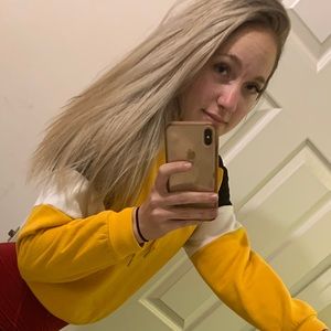 Meet your Posher, Andrea